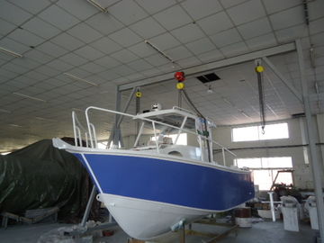 Chine Bateaux de pêche/de dérive de cabine de Cuddy de console centrale durables avec la largeur de 2.1M fournisseur